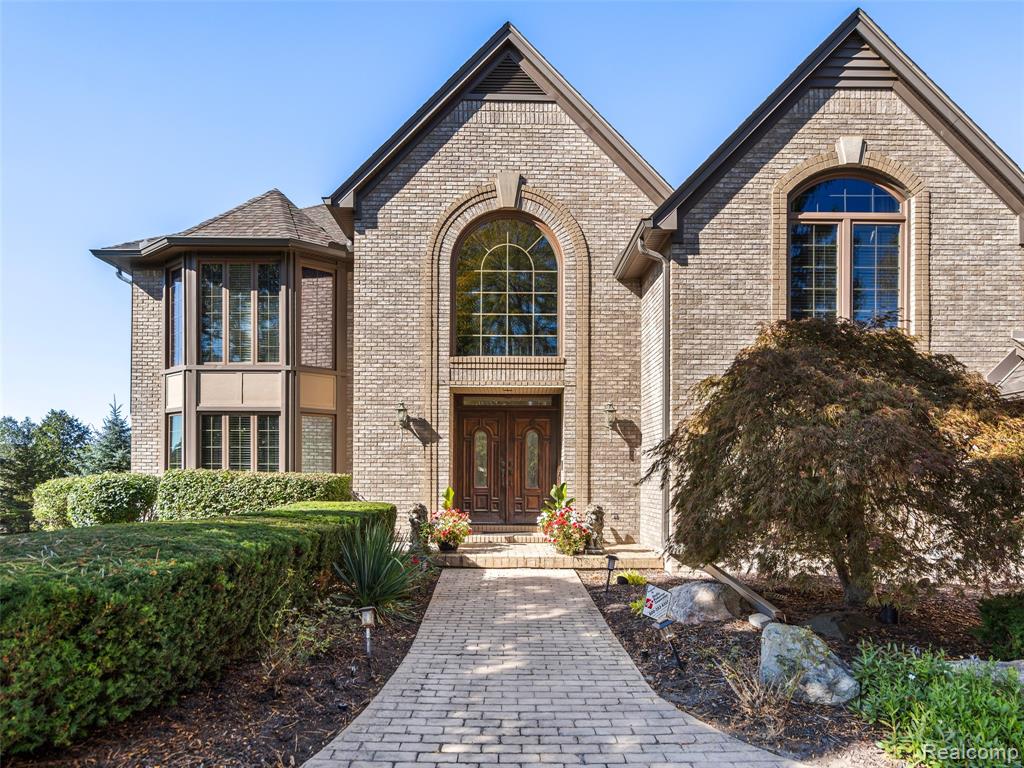 5724 Murfield Drive, Rochester, MI 48306 — Photo 4