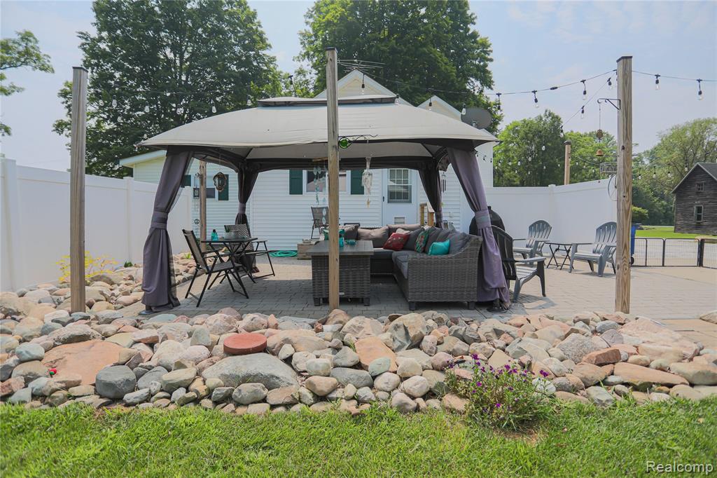 7284 Beard Road, Clyde, MI 48049 — Photo 29