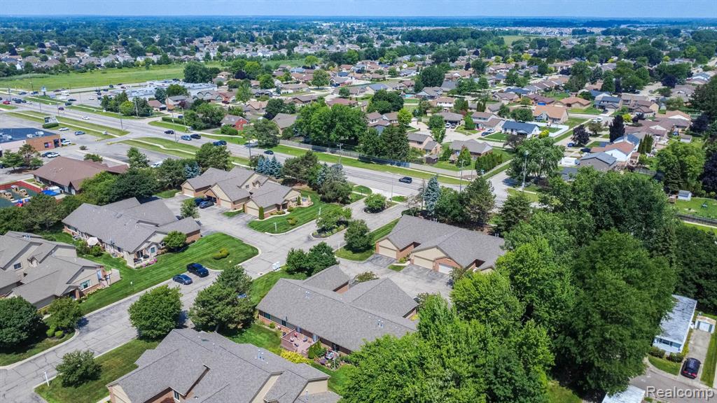 46910 Country Lane, 12, Macomb, MI 48044 — Photo 20