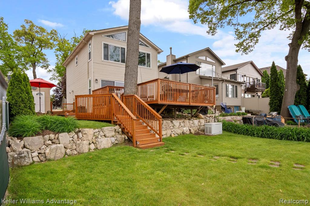 8518 CASCADE Street, Commerce Twp, MI 48382 — Photo 22