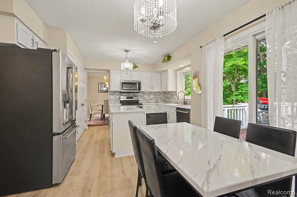 425 Thornridge Court, Rochester Hills, MI 48307 — Photo 5