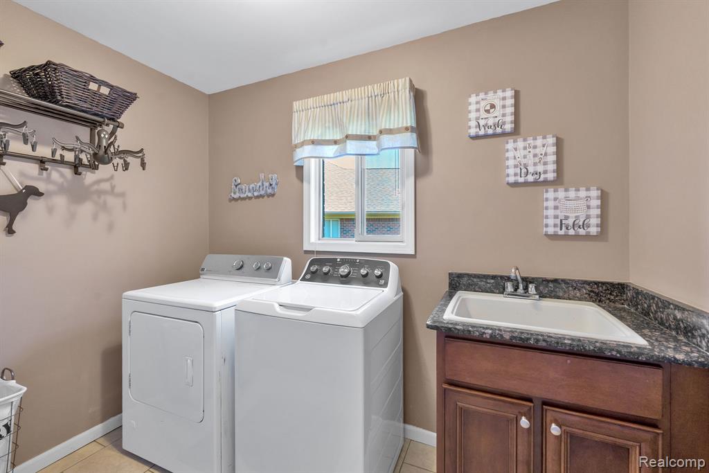 55477 Snead Drive, Macomb, MI 48042 — Photo 25