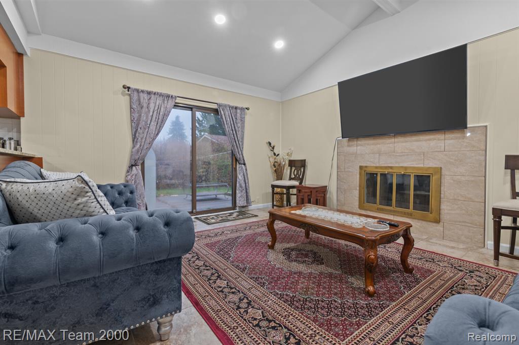 40220 Walter Drive, Sterling Heights, MI 48310 — Photo 10