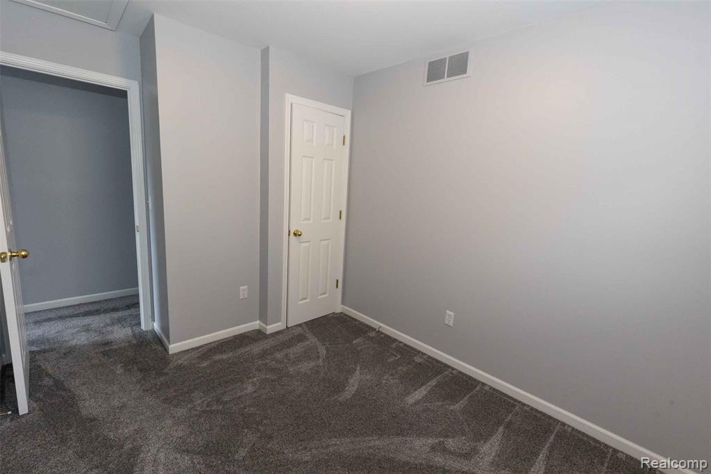 5058 Clintonville Pines Drive, Clarkston, MI — Photo 19