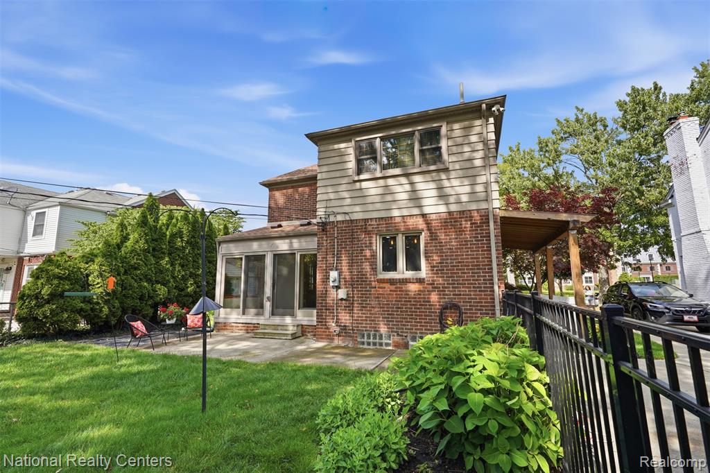 169 McKinley Avenue, Grosse Pointe Farms, MI 48236 — Photo 47