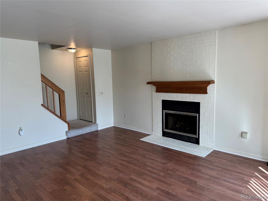 1597 Dover Hill S, Walled Lake, MI 48390 — Photo 4