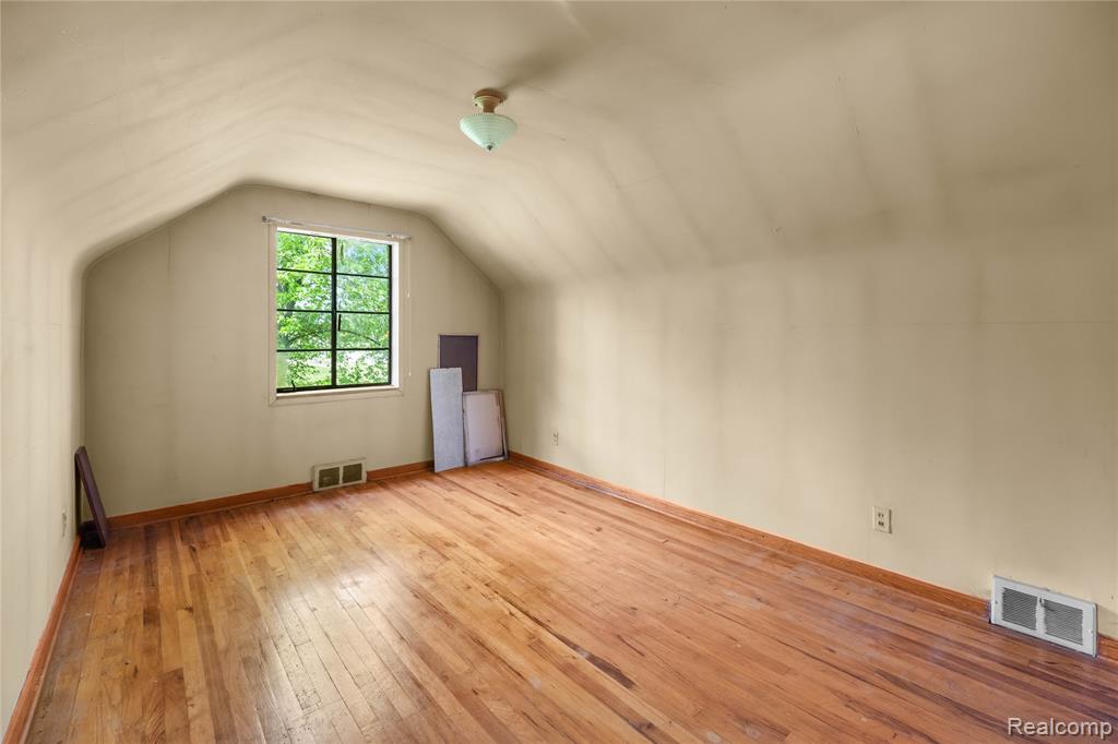 9282 Wayne Road, Romulus, MI 48174 — Photo 16