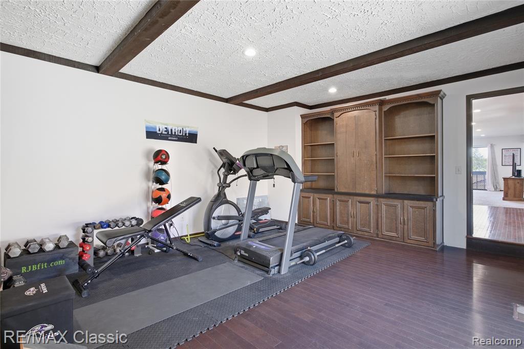 3961 Chablis Street, West Bloomfield, MI 48323 — Photo 20