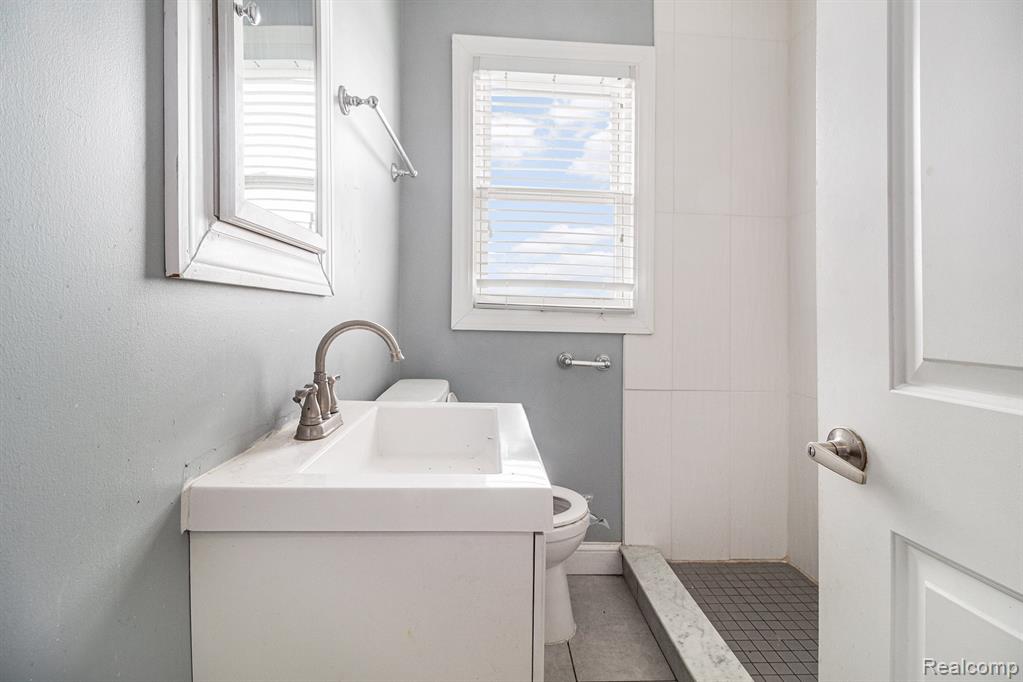 595 Belmont Street, Detroit, MI 48202 — Photo 22
