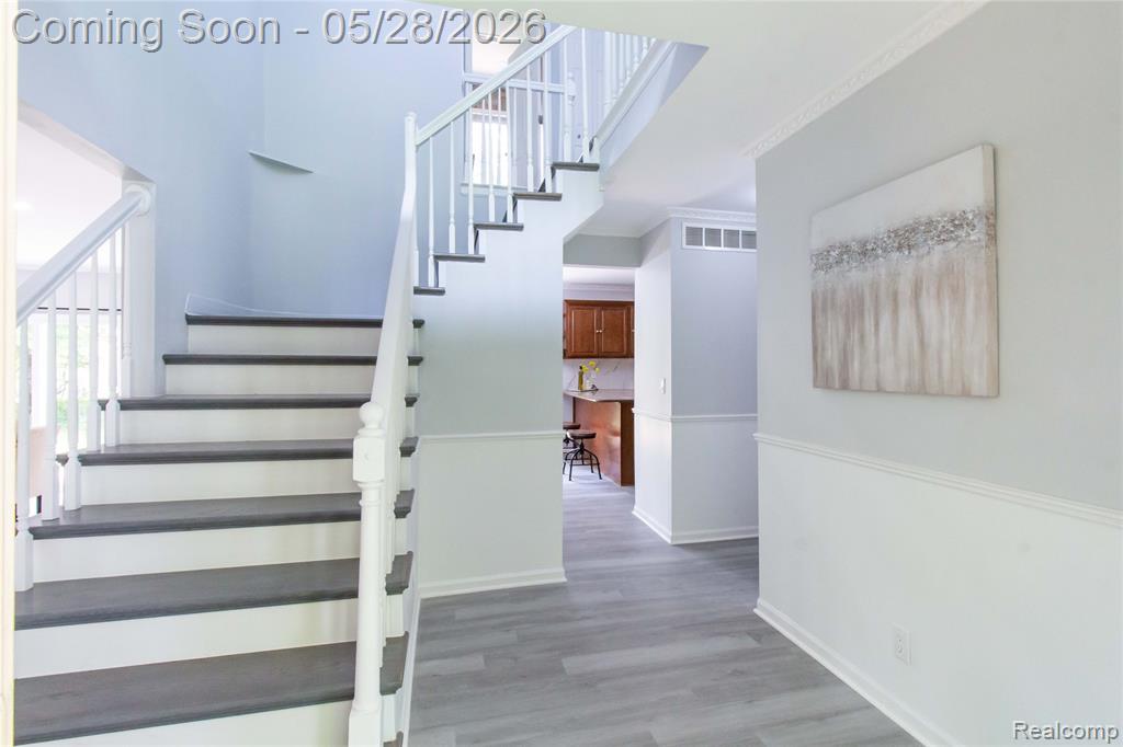 6910 Leytonstone Boulevard, West Bloomfield, MI — Photo 3