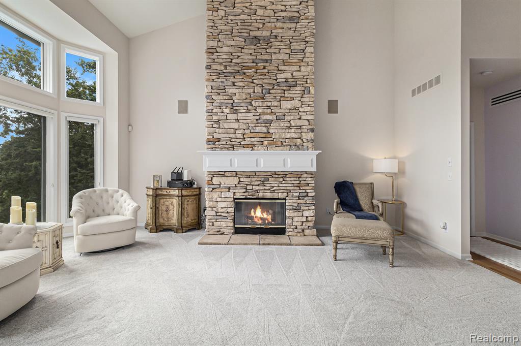 6847 Oakhurst Ridge Road, Clarkston, MI 48348 — Photo 9