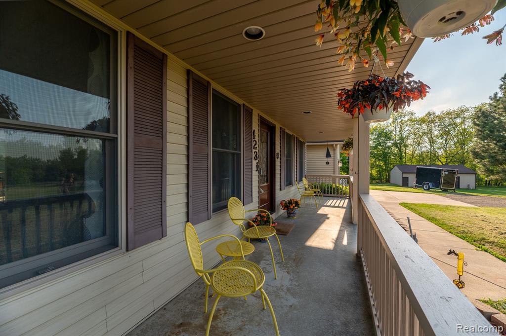 4231 LIPPINCOTT Road, Lapeer, MI 48446 — Photo 23
