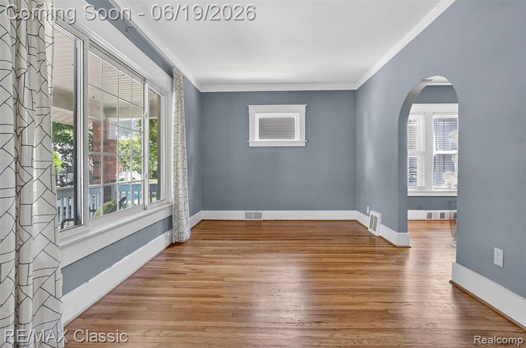 561 W Saratoga Street, Ferndale, MI 48220 — Photo 9