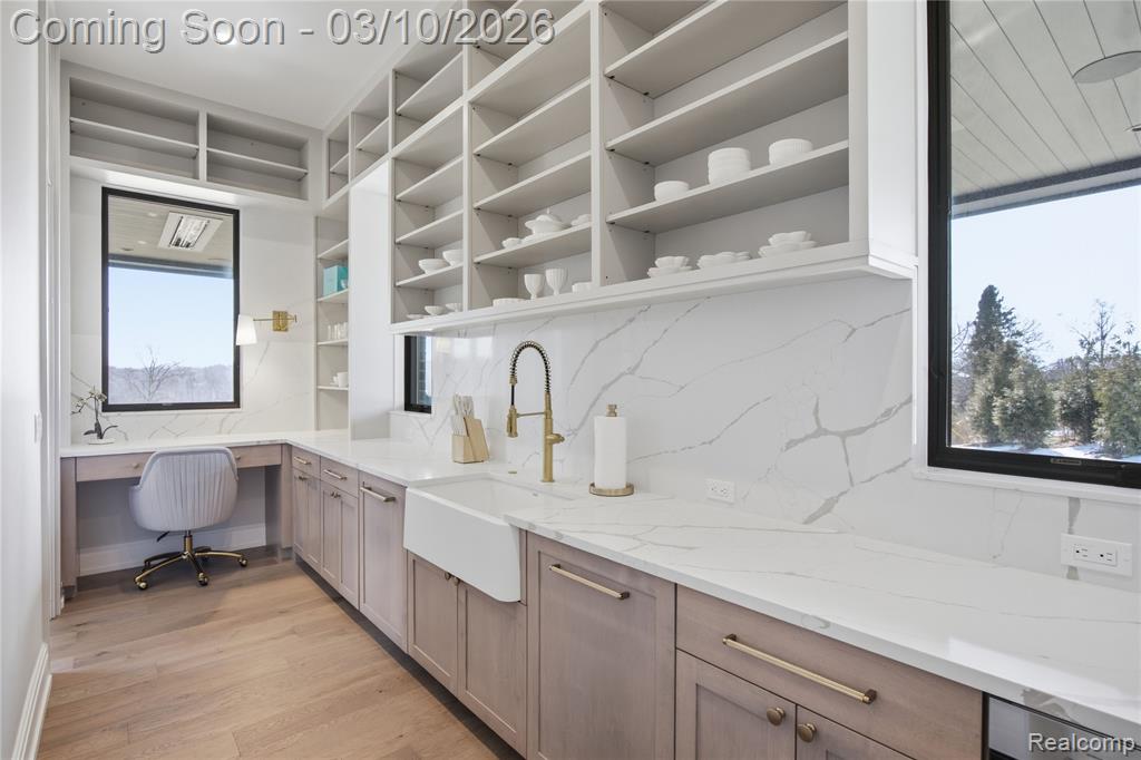 3281 Chickering Lane, Bloomfield Hills, MI 48302 — Photo 11