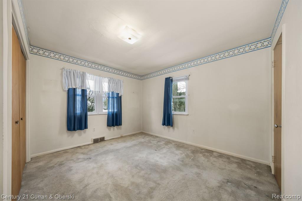 806 CAMBRIDGE Street, Ypsilanti, MI 48197 — Photo 13