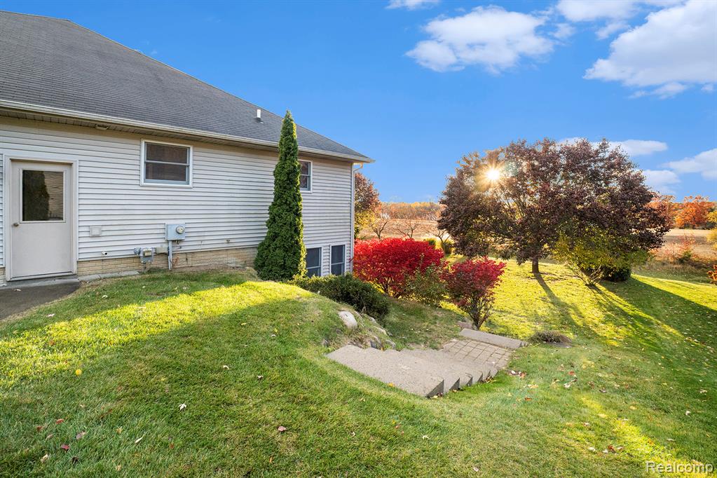 4382 Oak Tree Court, Fenton, MI 48430 — Photo 51