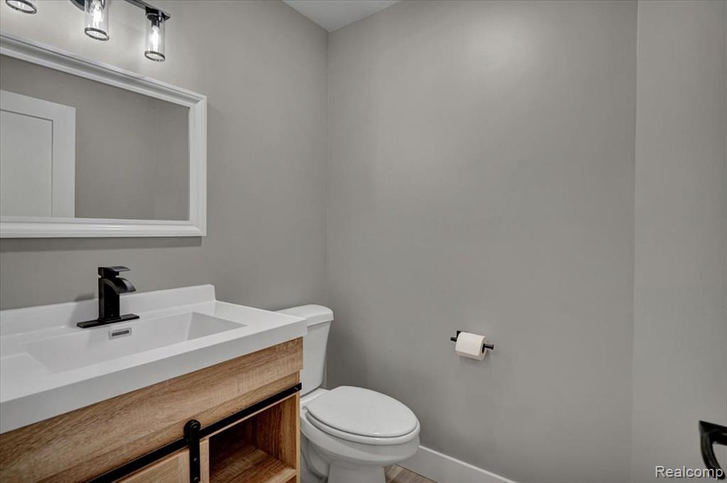 7341 Wood Pointe Drive, Almont, MI 48003 — Photo 21