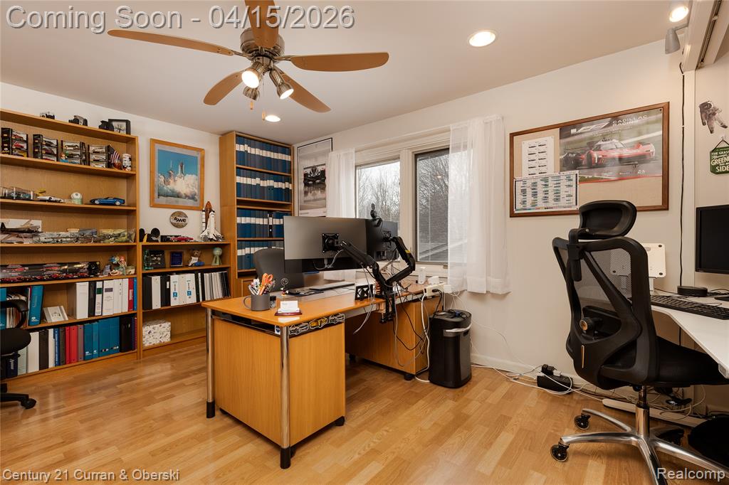 2695 Ronald Drive, Troy, MI 48085 — Photo 23
