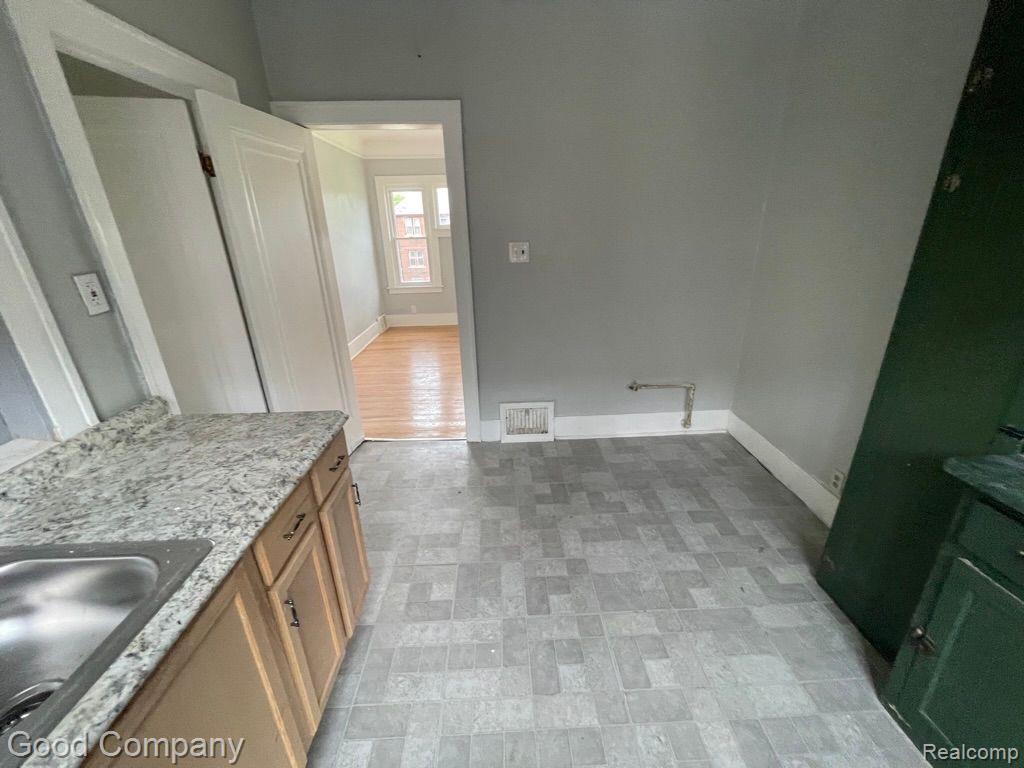6349 TUXEDO Street, Detroit, MI 48204 — Photo 6