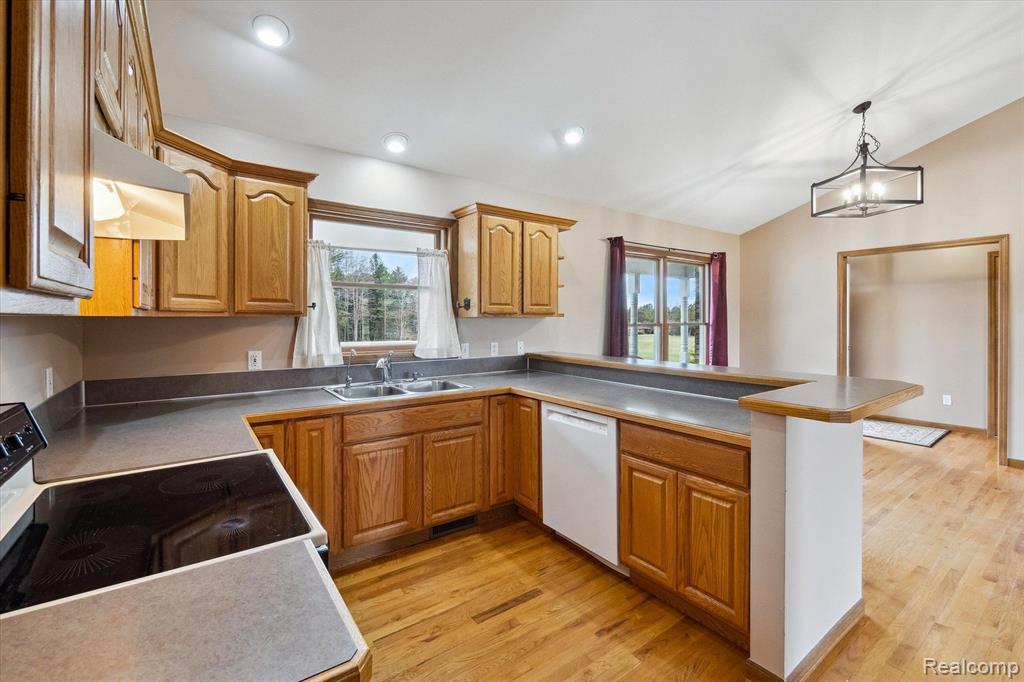 4332 LAKE PLEASANT Road, North Branch, MI 48461 — Photo 14