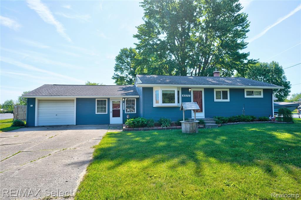 4075 Bristolwood Drive, Flint, MI 48507 — Photo 13