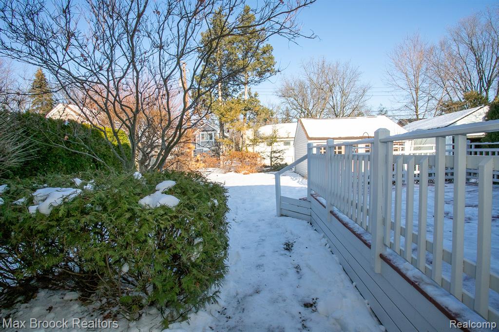 10034 Lasalle Boulevard, Huntington Woods, MI — Photo 48