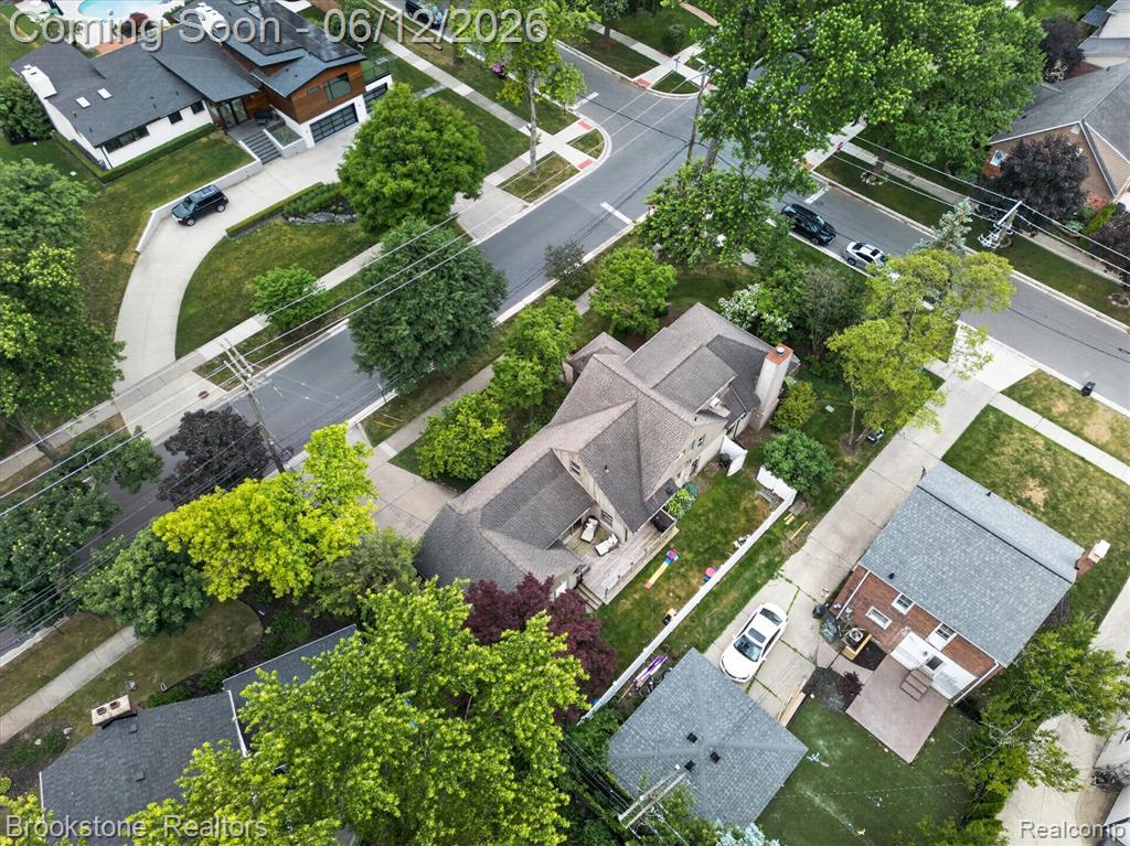 8926 Lincoln Drive, Huntington Woods, MI — Photo 54