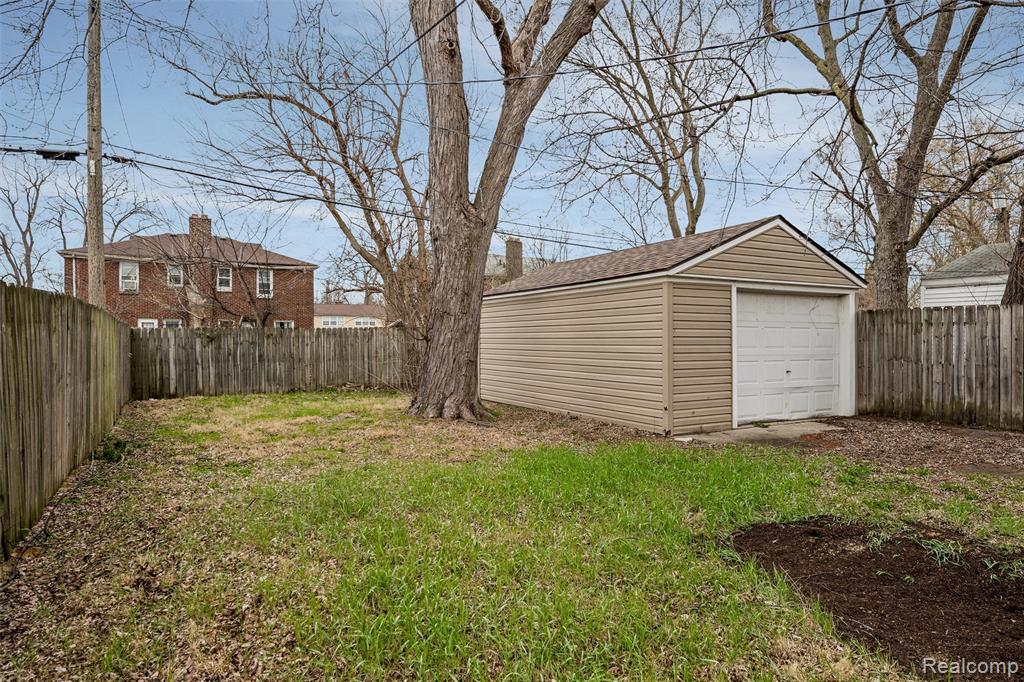 19477 Prest Street, Detroit, MI 48235 — Photo 30