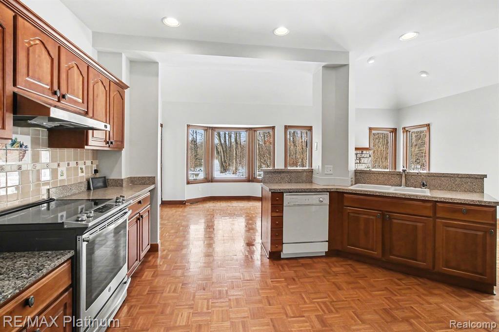 5245 FLEMING ROAD, Fowlerville, MI 48836 — Photo 7