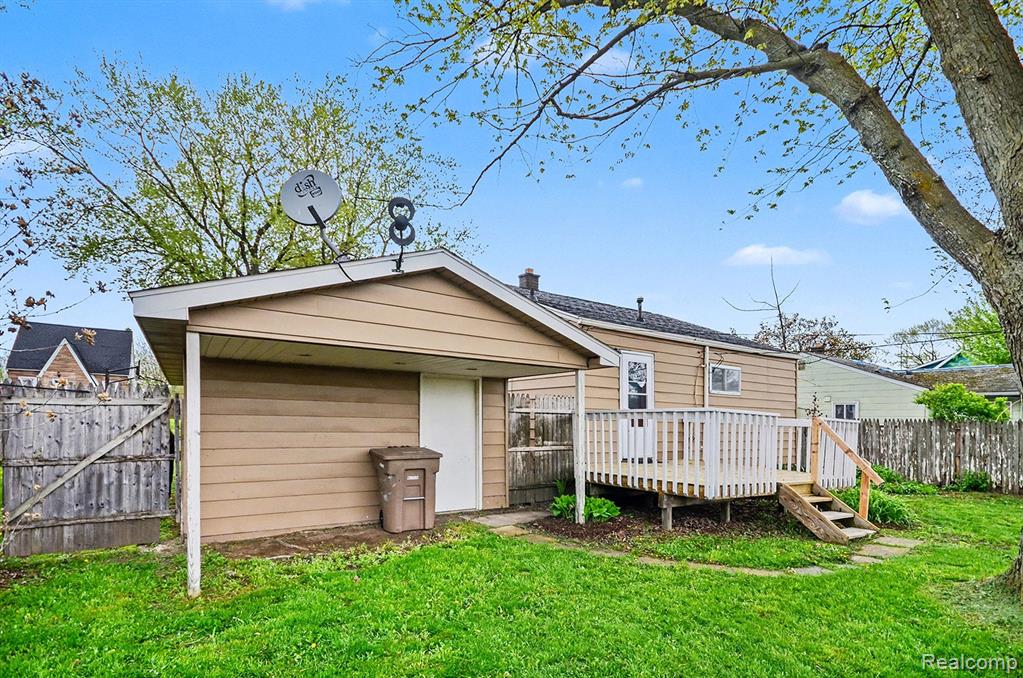 74 E Colgate Avenue, Pontiac, MI 48340 — Photo 16