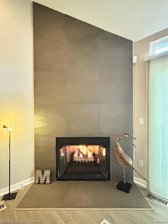 41816 INDEPENDENCE Drive, Novi, MI 48377 — Photo 18