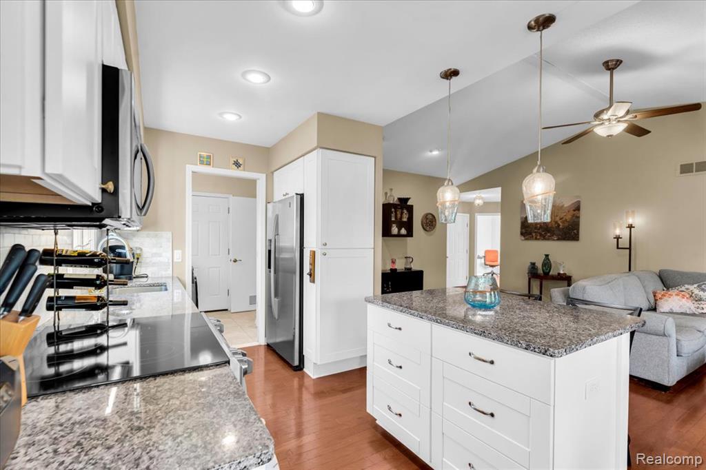 731 Berkshire Drive, Saline, MI 48176 — Photo 12