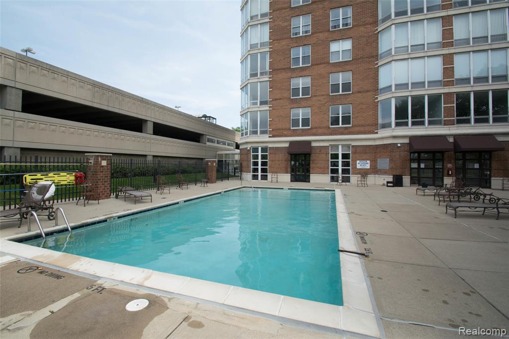 250 E HARBORTOWN DRIVE #1409, Detroit, MI 48207 — Photo 30