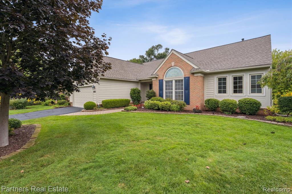 4757 Roundtree Drive, Brighton, MI 48116 — Photo 2
