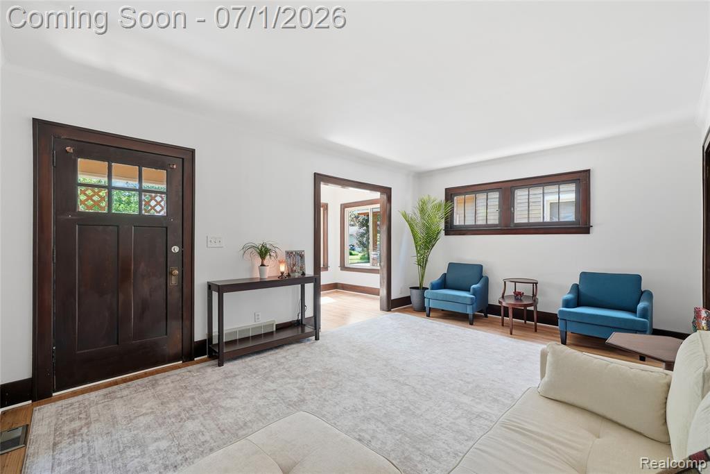 715 Laprairie Street, Ferndale, MI 48220 — Photo 4