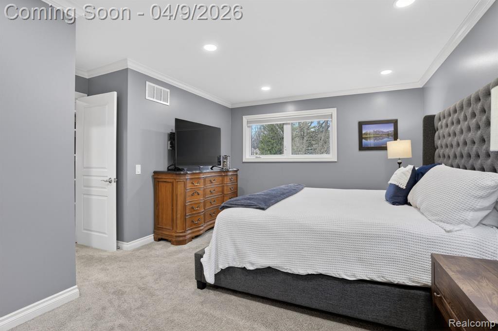 341 Ridgewood Road, Rochester, MI 48306 — Photo 31