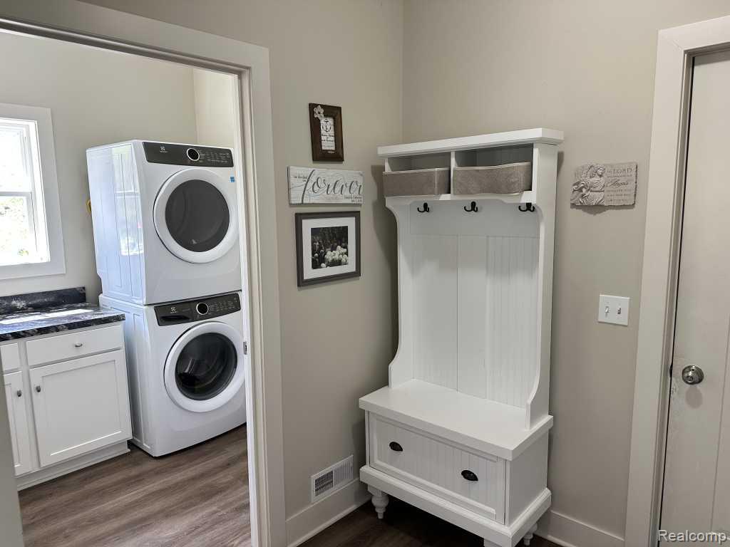 3601 Kiana Court, Norton Shores, MI 49444 — Photo 12