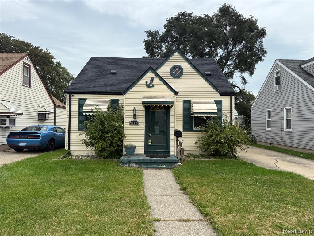 24882 Wilmot Avenue, Eastpointe, MI 48021
