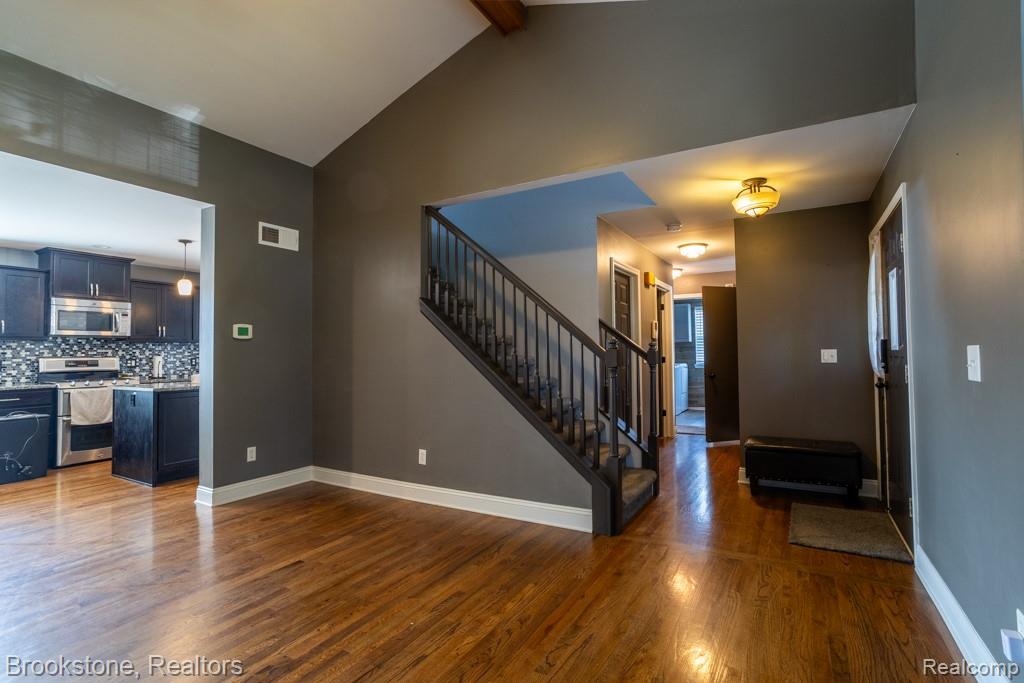 52028 Sycamore Drive, Chesterfield, MI 48047 — Photo 3
