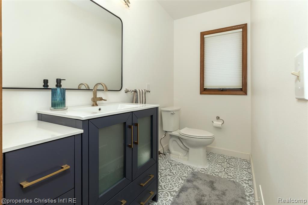 47192 Sanborn Drive, Macomb, MI 48044 — Photo 13
