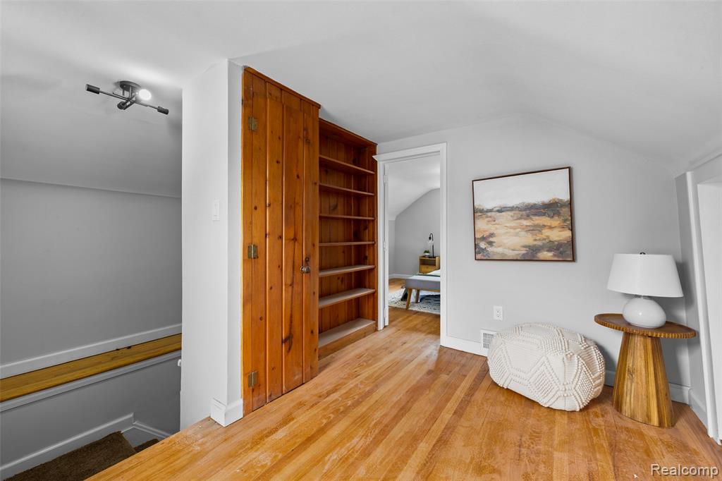 414 Aqua Court, Royal Oak, MI 48073 — Photo 22