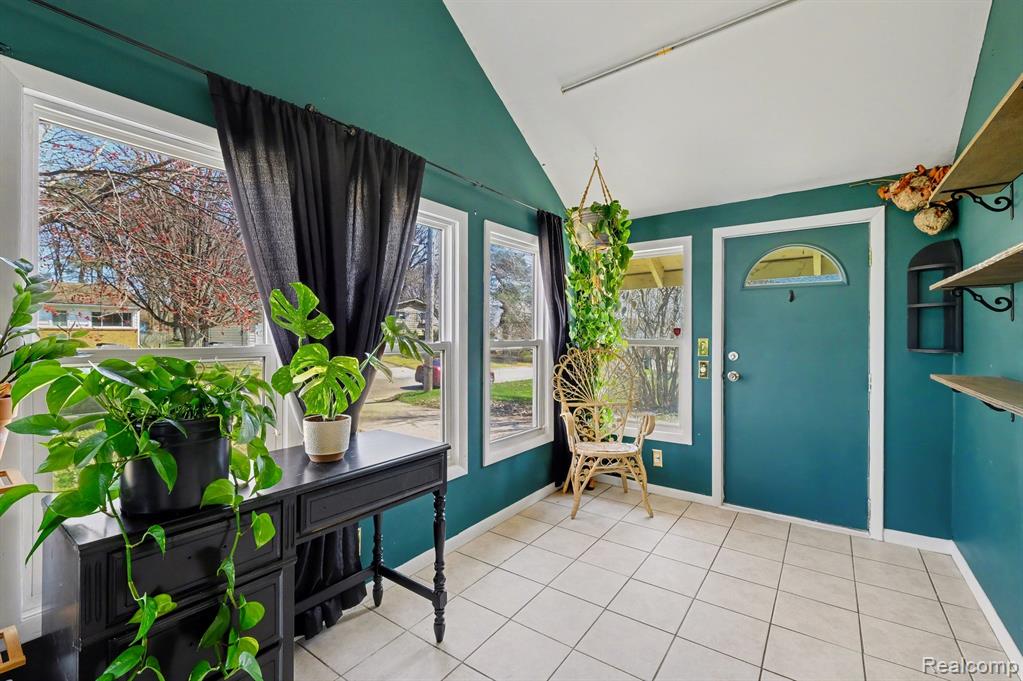 203 Boman Street, Flushing, MI 48433 — Photo 15