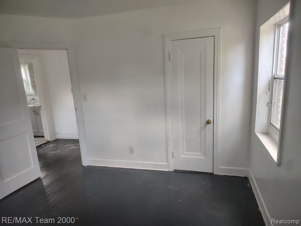 8860 Appoline Street, Detroit, MI 48228 — Photo 22