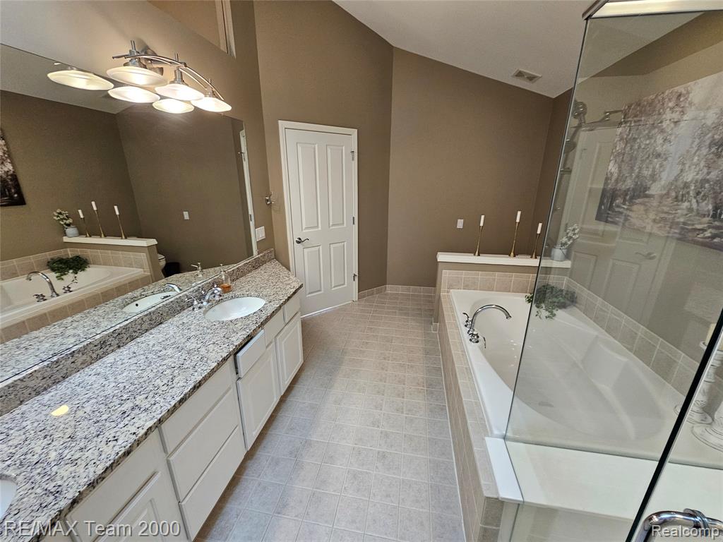 16792 Lyonhurst Circle, Northville, MI 48168 — Photo 18
