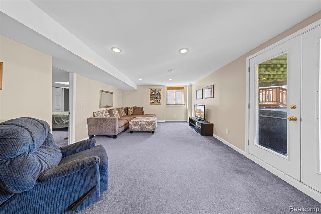 42890 BROOKSTONE Drive, Novi, MI 48377 — Photo 45