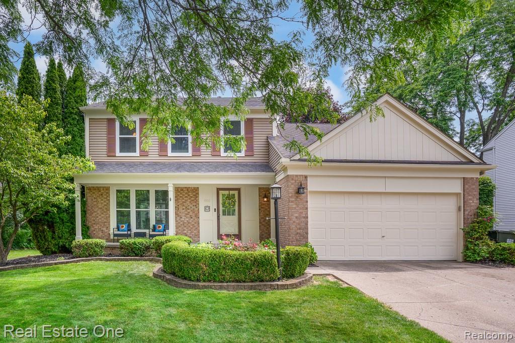 606 Whitney Drive, Rochester Hills, MI 48307 — front exterior
