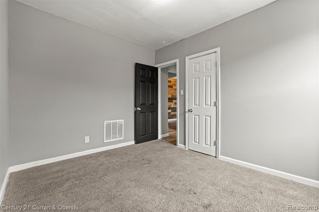 6837 Braun, Center Line, MI 48015 — Photo 16