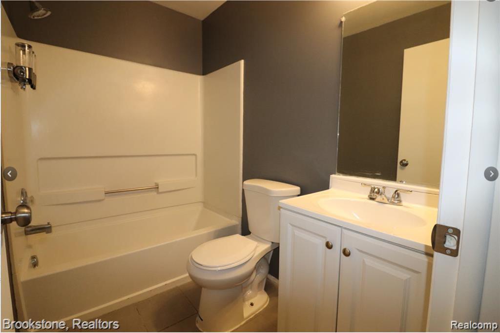 15652 STONE CROSSING Drive, Southfield, MI 48075 — Photo 13
