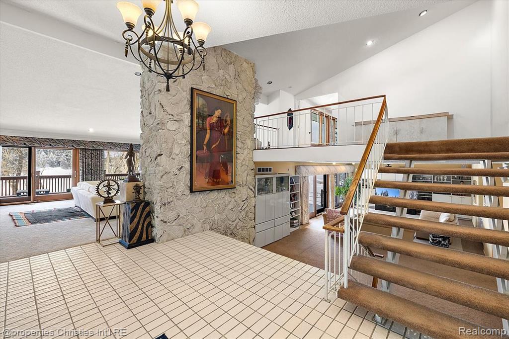 1808 Moors Court, Bloomfield Hills, MI, 48302