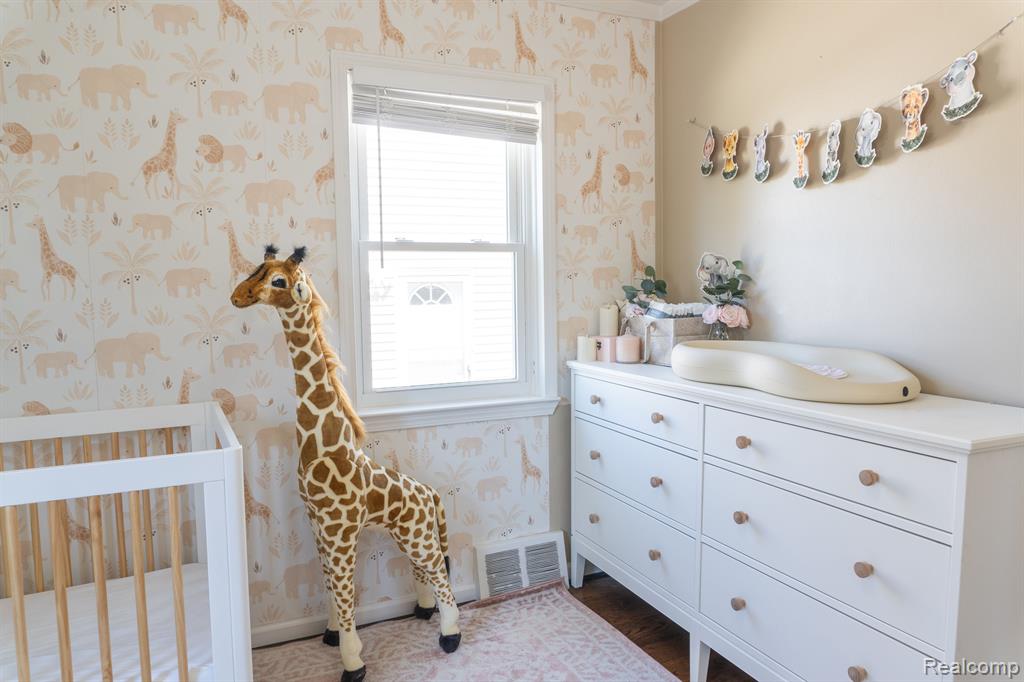 405 N MINERVA Avenue, Royal Oak, MI 48067 — Photo 19